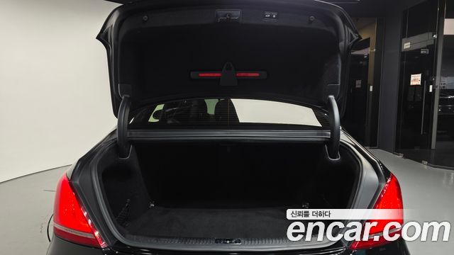 Genesis EQ900 2017 — photo 26