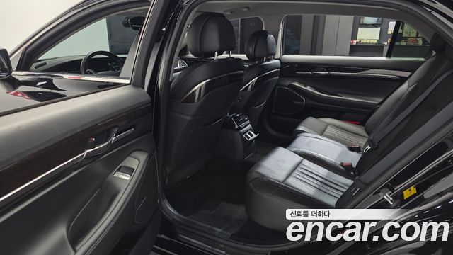 Genesis EQ900 2017 — photo 16