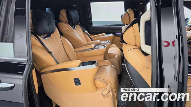Kia Canival 2023 — photo 12