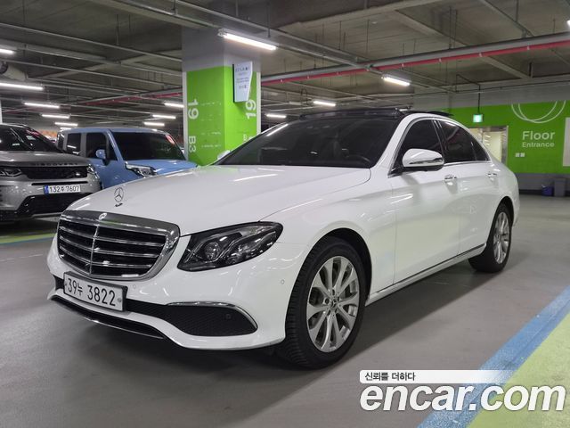 Mercedes-Benz E-Class 2019 — photo 1