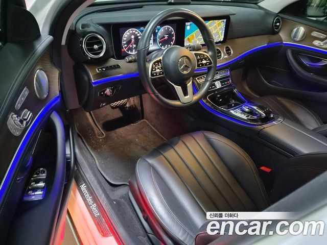 Mercedes-Benz E-Class 2019 — photo 6