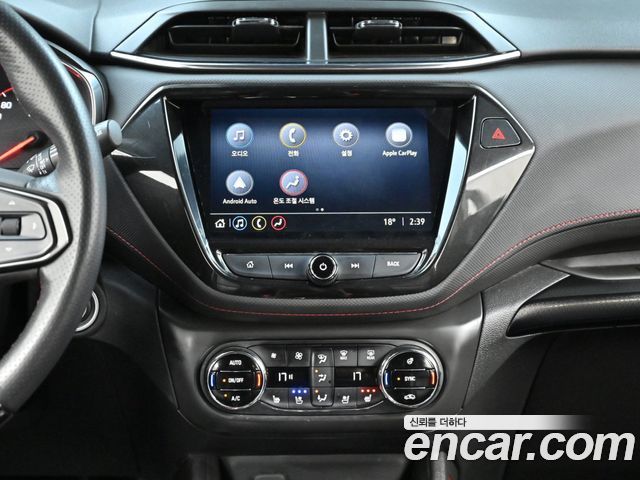 Chevrolet Korea Trailblazer 2021 — photo 14