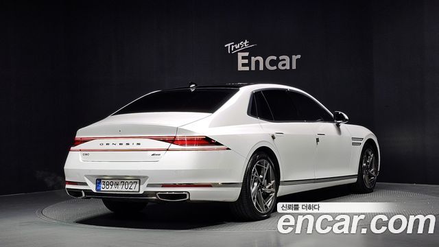 Genesis G90 2022 — photo 2
