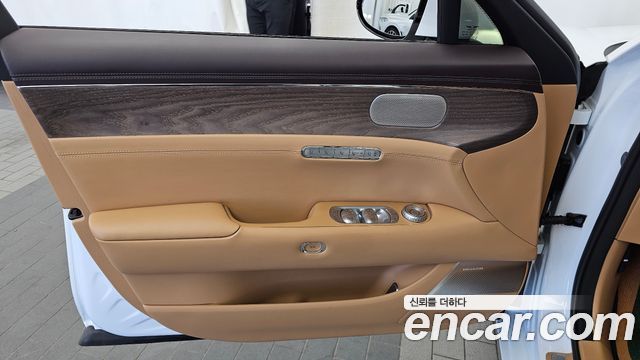 Genesis G90 2022 — photo 14