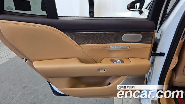 Genesis G90 2022 — photo 15