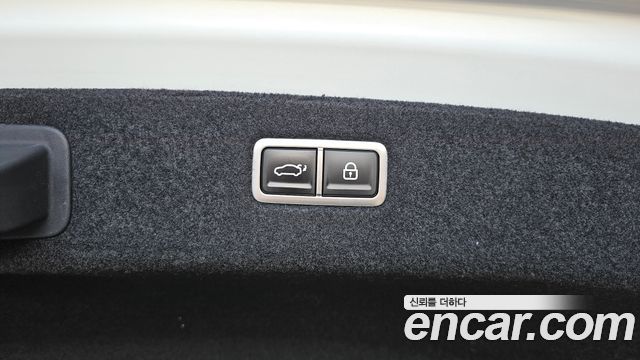 Genesis G90 2022 — photo 33