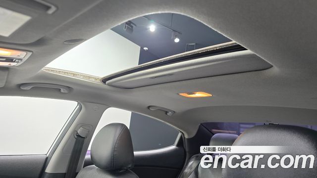 Hyundai AVANTE 2012 — photo 19