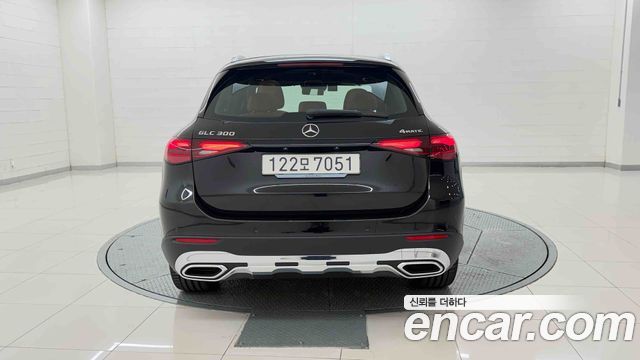 Mercedes-Benz GLC-Class 2026 — photo 4