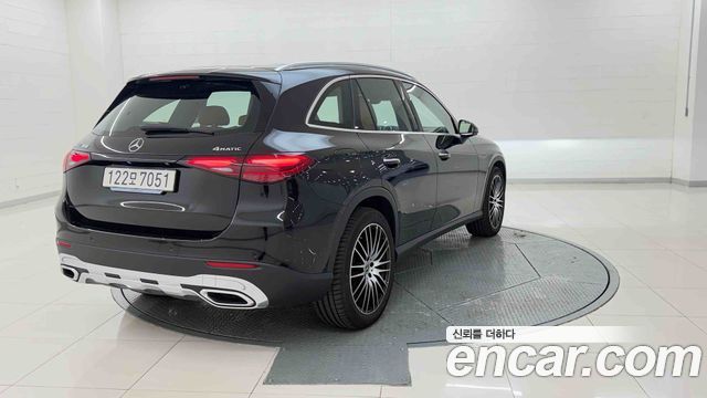 Mercedes-Benz GLC-Class 2026 — photo 5