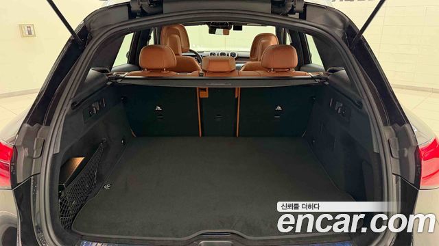 Mercedes-Benz GLC-Class 2026 — photo 12