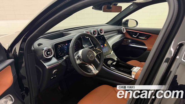 Mercedes-Benz GLC-Class 2026 — photo 13