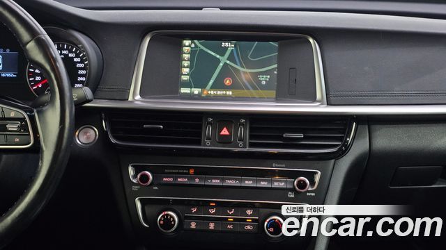 Kia K5 2019 — photo 20
