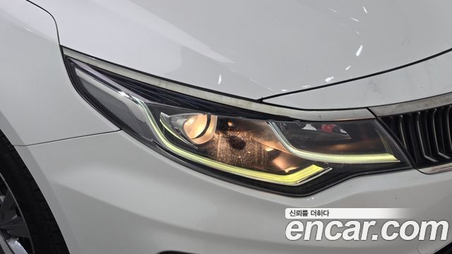 Kia K5 2019 — photo 8