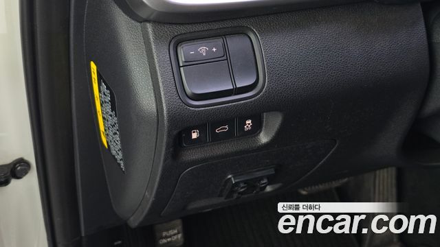 Kia K5 2019 — photo 28