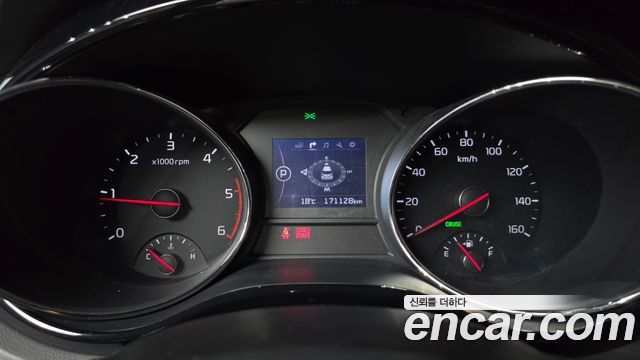 Kia Canival 2017 — photo 11