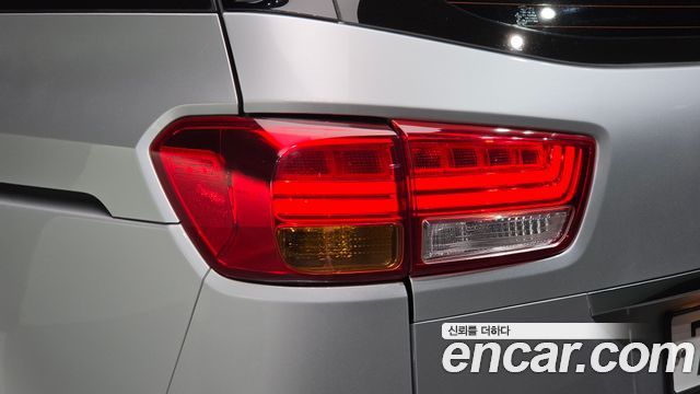 Kia Canival 2017 — photo 9