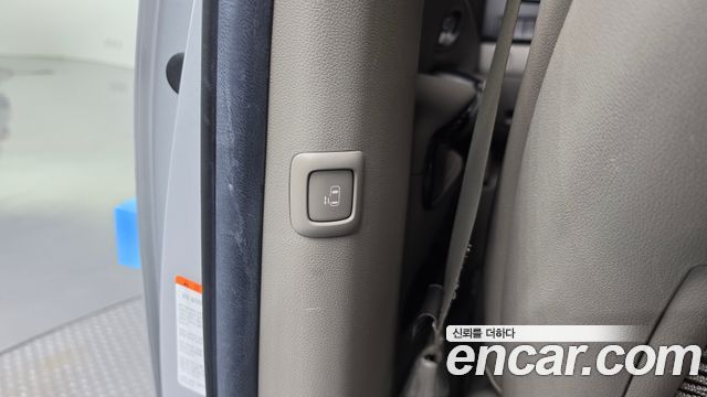Kia Canival 2017 — photo 30