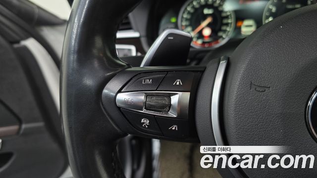 BMW 5-Series 2016 — photo 18