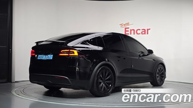 Tesla Model X 2023 — photo 2