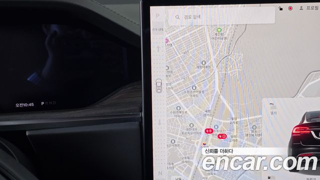 Tesla Model X 2023 — photo 12