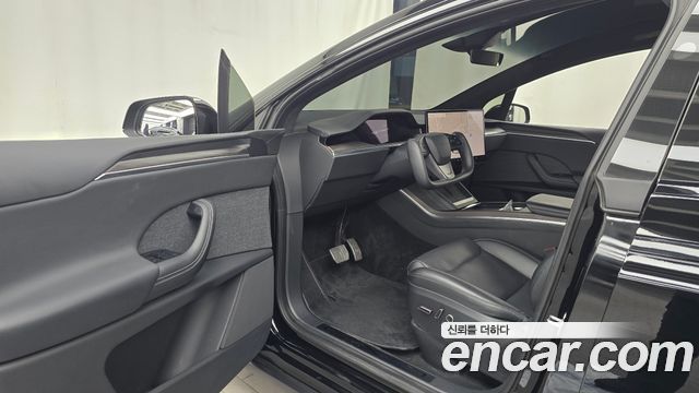 Tesla Model X 2023 — photo 13