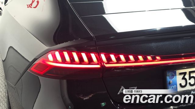 Audi A7 2021 — photo 9