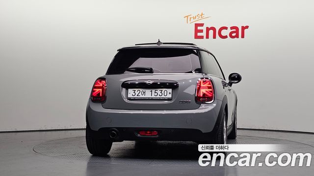 Mini Cooper 2019 — photo 4