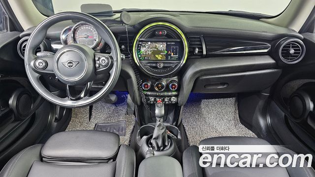 Mini Cooper 2019 — photo 7