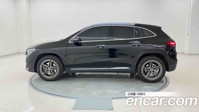 Mercedes-Benz GLA-Class 2026 — photo 2