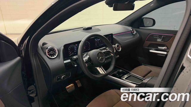 Mercedes-Benz GLA-Class 2026 — photo 13