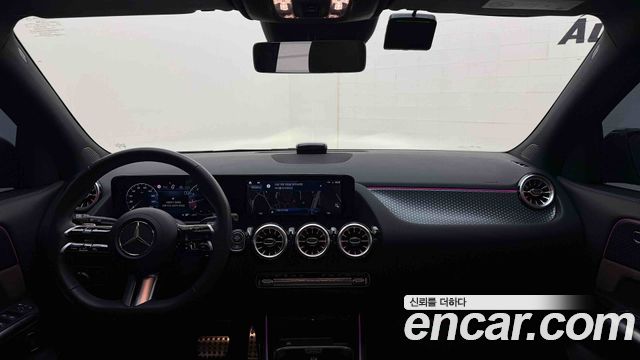 Mercedes-Benz GLA-Class 2026 — photo 16