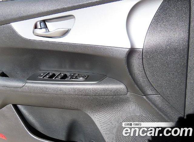 Kia K3 2022 — photo 11