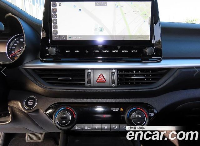 Kia K3 2022 — photo 14