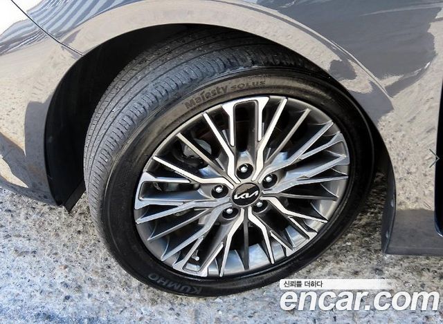 Kia K3 2022 — photo 18