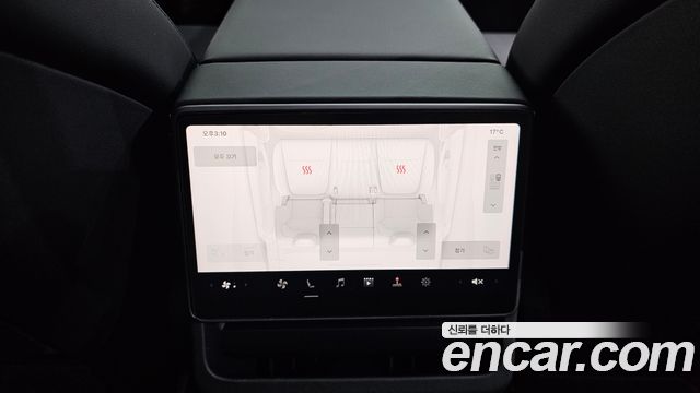 Tesla Model Y 2025 — photo 18