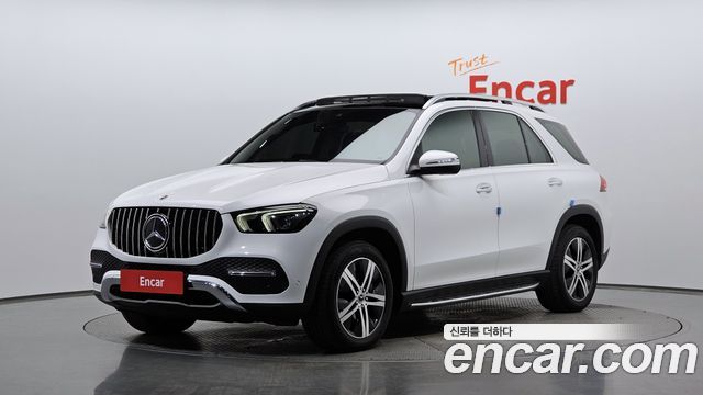 Mercedes-Benz GLE-Class 2020 — photo 1