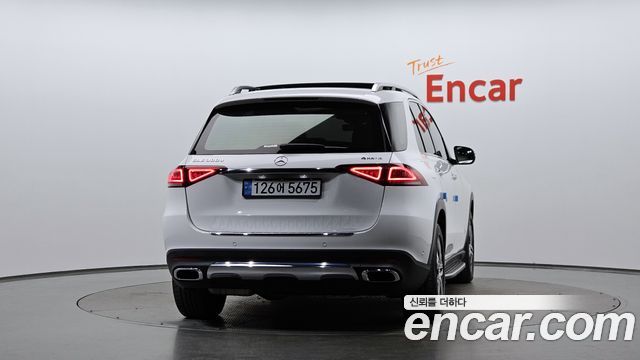 Mercedes-Benz GLE-Class 2020 — photo 4