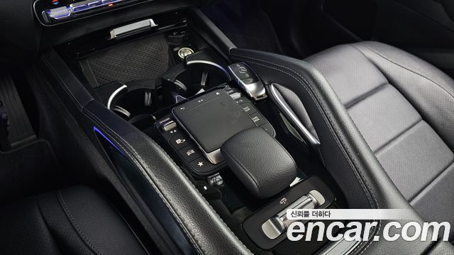Mercedes-Benz GLE-Class 2020 — photo 26