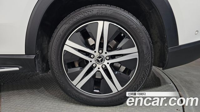 Mercedes-Benz GLE-Class 2020 — photo 7