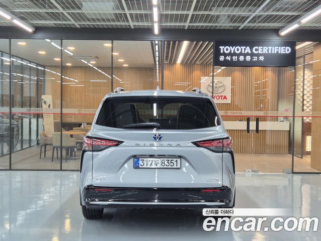 Toyota Sienna 2025 — photo 4