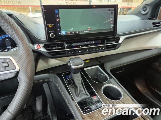 Toyota Sienna 2025 — photo 7