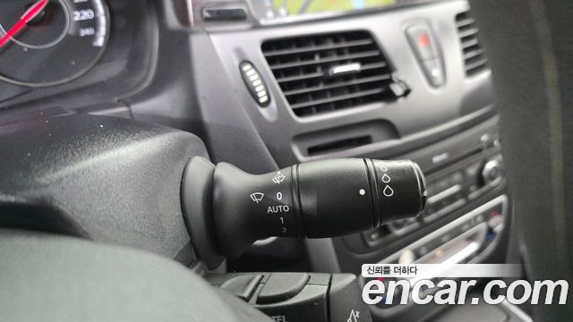 Renault Korea SM5  2016 — photo 12
