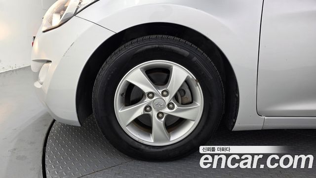 Hyundai AVANTE 2012 — photo 5