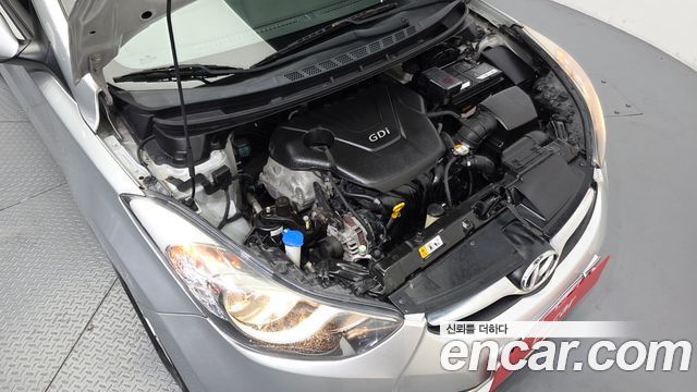 Hyundai AVANTE 2012 — photo 6