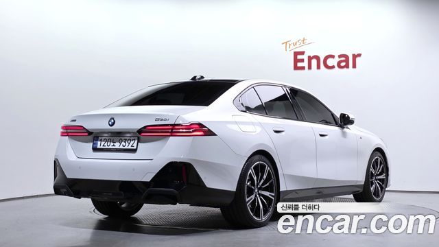 BMW 5-Series 2024 — photo 2