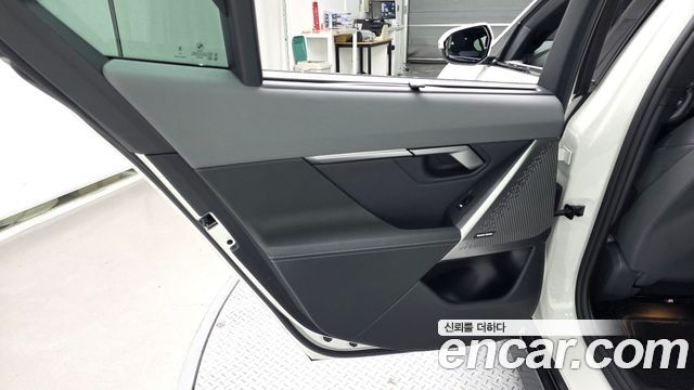 BMW 5-Series 2024 — photo 15