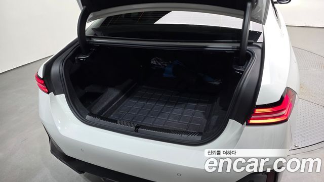 BMW 5-Series 2024 — photo 34