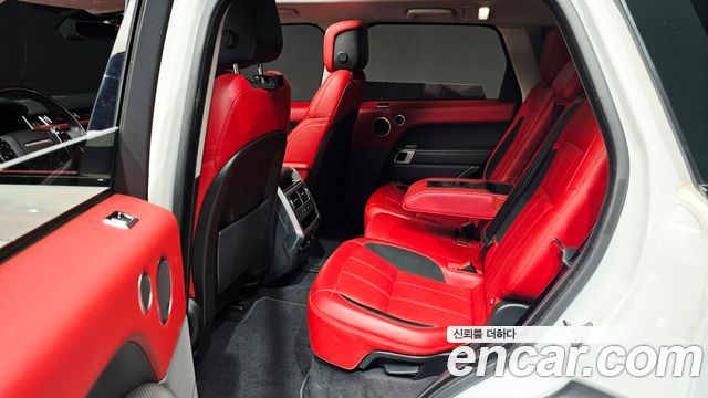 Land Rover Range Rover Sport 2018 — photo 18