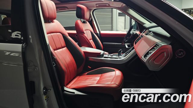 Land Rover Range Rover Sport 2018 — photo 16