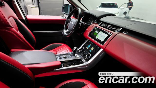 Land Rover Range Rover Sport 2018 — photo 27